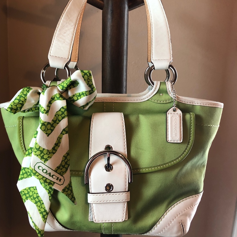 💯 Authentic Coach bag!